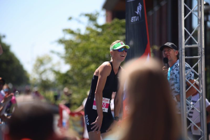 Van den Berg winnares NK OD Masters dames. (Foto: 3athlon.nl) Van den Berg winnares NK OD Masters dames. (Foto: 3athlon.nl)
